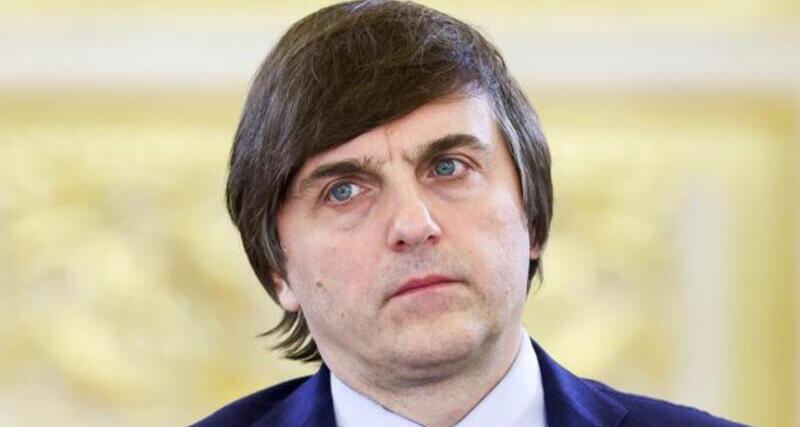 Кравцов: школьникам начнут рассказывать об экономике родного края