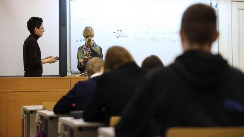 Минпросвещения предложило единый стандарт обучения для старших классов