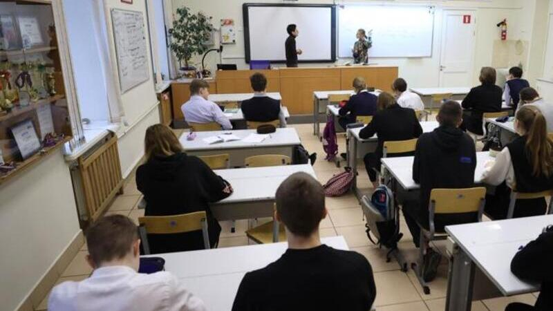 Минпросвещения вводит новый стандарт обучения для старшеклассников