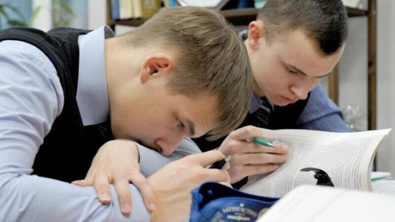 В России создадут единую линейку учебников по языкам республик