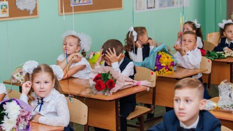 Минпросвещения разрешило школам сокращать часы русского языка, математики и других предметов в первом классе