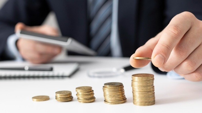 В Госдуме предложили в несколько раз повысить зарплату школьным учителям