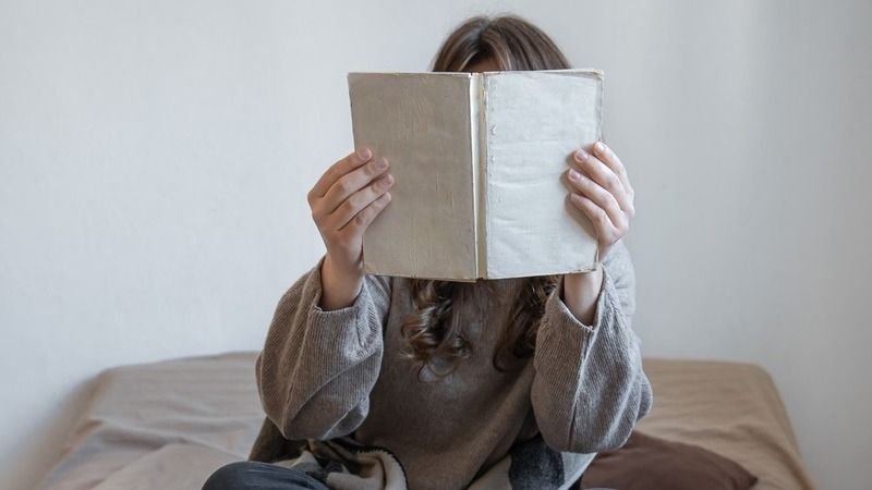 В России составят списки региональной литературы для внеклассного чтения