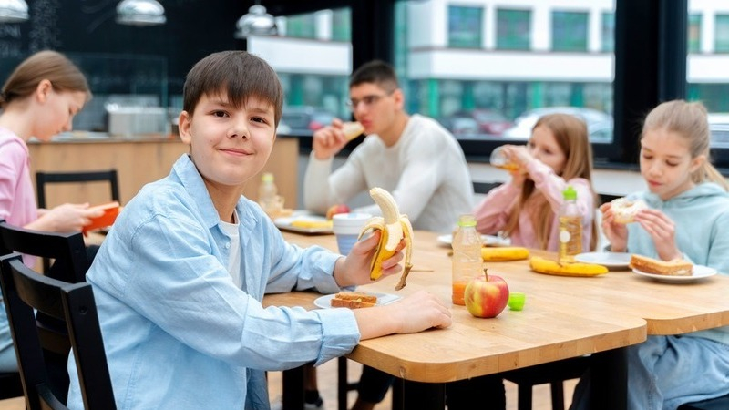 В Госдуме предложили создать единую онлайн-базу школьного меню