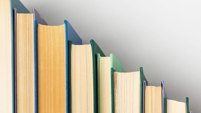 Минпросвещения включило учебники под редакцией Медведева в федеральный перечень