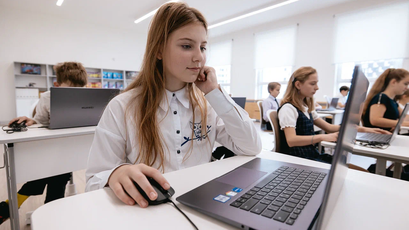 В «Разговоры о важном» предлагают включить обучение фактчекингу